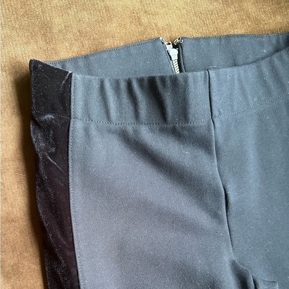 J Crew GiGi Pants Black Skinny Black Velvet Stripe On Side Zip In Back Sz 00 - Picture 4 of 9